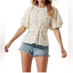 ASTR The Label, White Yellow Floral Puff Sleeve Cotton Top, Size S | 200